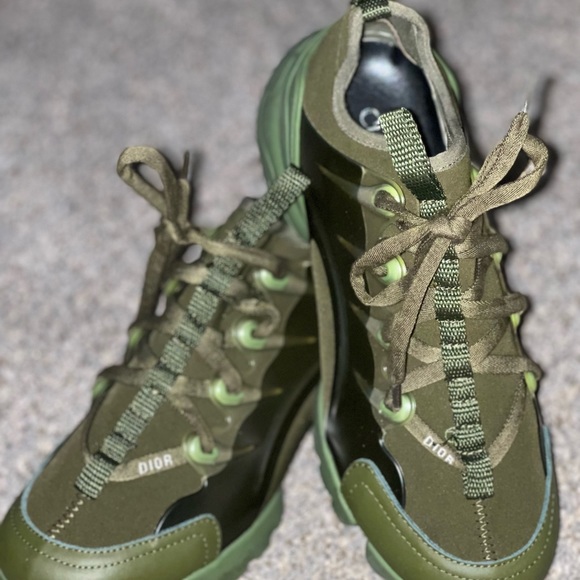 Dior sneakers size 9 - Picture 1 of 3